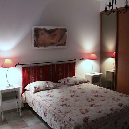 Appartement Avec Patio Et Garage Centre Ville Et Plage Санари-сюр-Мер Экстерьер фото